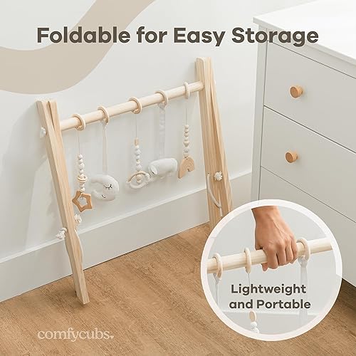 Miniatura 6 de Comfy Cubs Gimnasio de madera para bebés, acabado natural, madera de pino con 5 juguetes sensoriales colgantes, fácil montaje sin herramientas,
