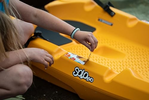 Vista 9 de Pelican Solo - Sit-on-top Kayak - Youth Kayak - Perfect for Kids Comes with Paddle and Safety Flag - 6 ft. - Mango