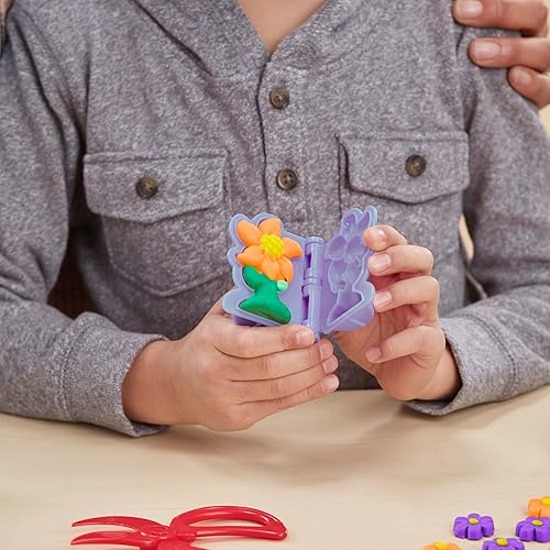 Miniatura 5 de Play-Doh Juego de herramientas para hacer crecer tu jardín hecho con plásticos sostenibles, 20 accesorios, 8 colores, juguetes para niños y niñas de
