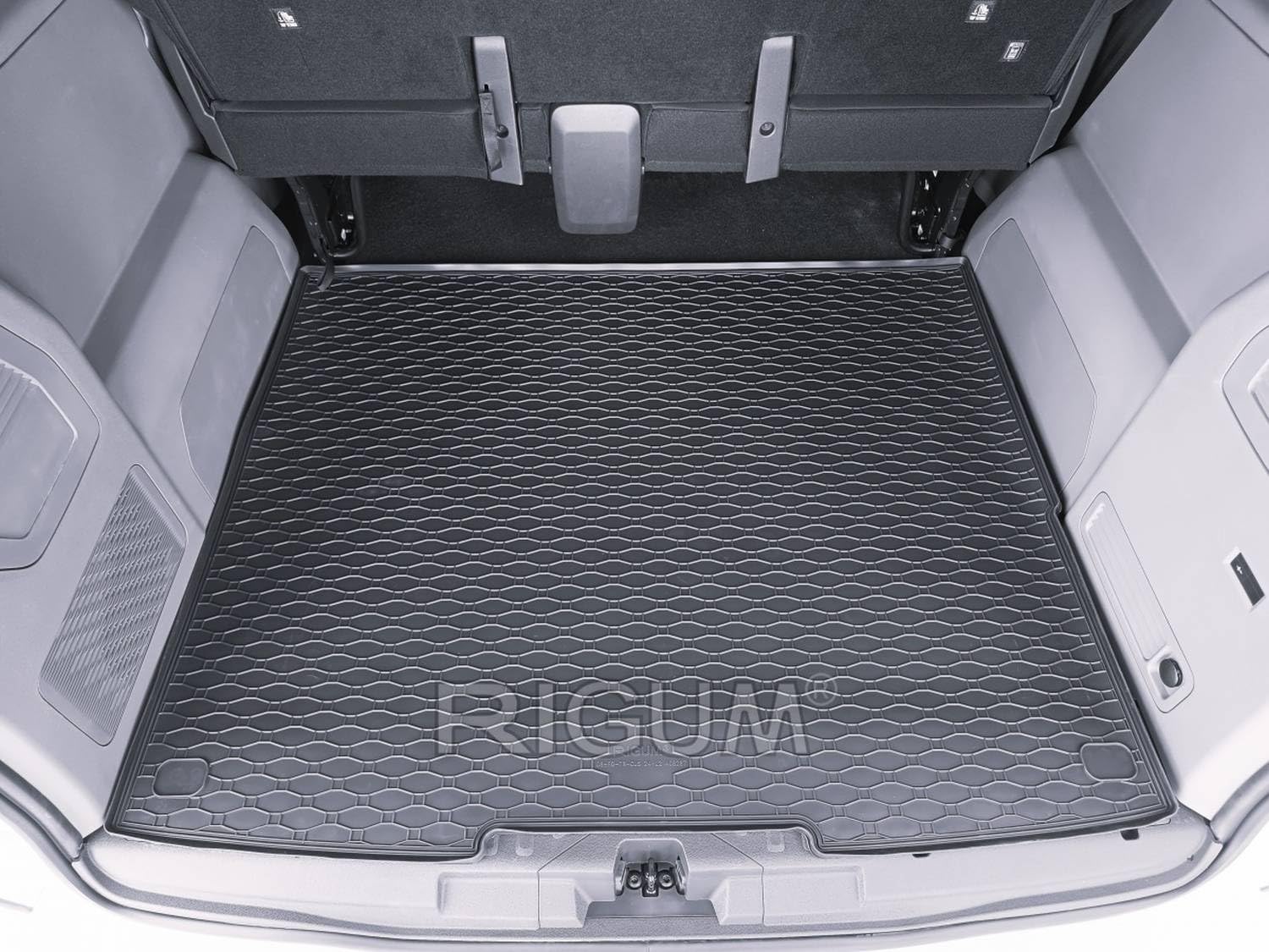 Gummi Kofferraummatte passend für Ford Transit Custom L2 ab 2024/für VW T7 Caravelle L2 ab 2025 (Langer Radstand) AZUGA AZ31100246 Kofferraumwanne