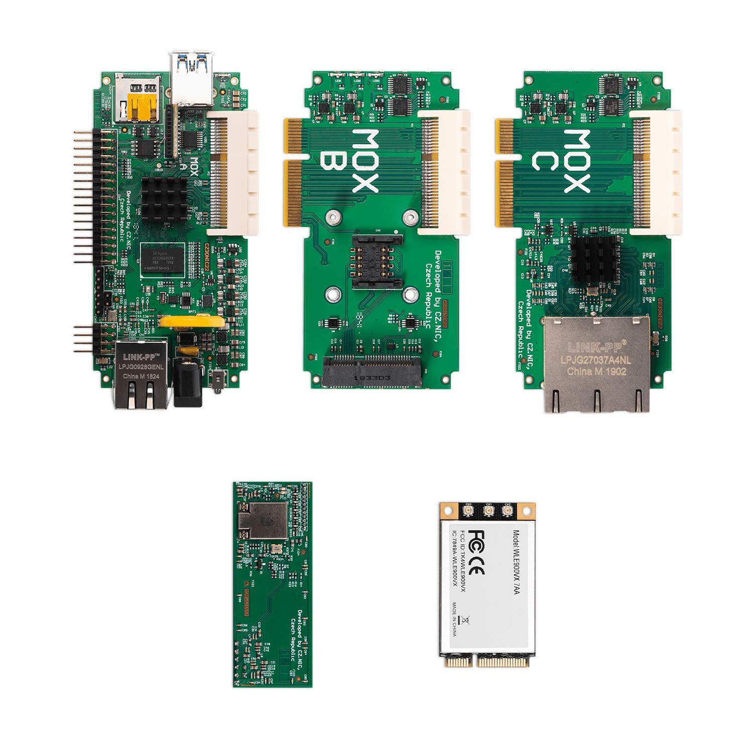 Turris MOX Classic | modulaire, routeur Open Source et sécurisé/Serveur/commutateur/Point d’accès | CPU 1 GHz, 512 MB RAM, 2,4/5 GHz WiFi, 4X GLAN, USB 3.0, mises à Jour automatiques, VPN, NAS
