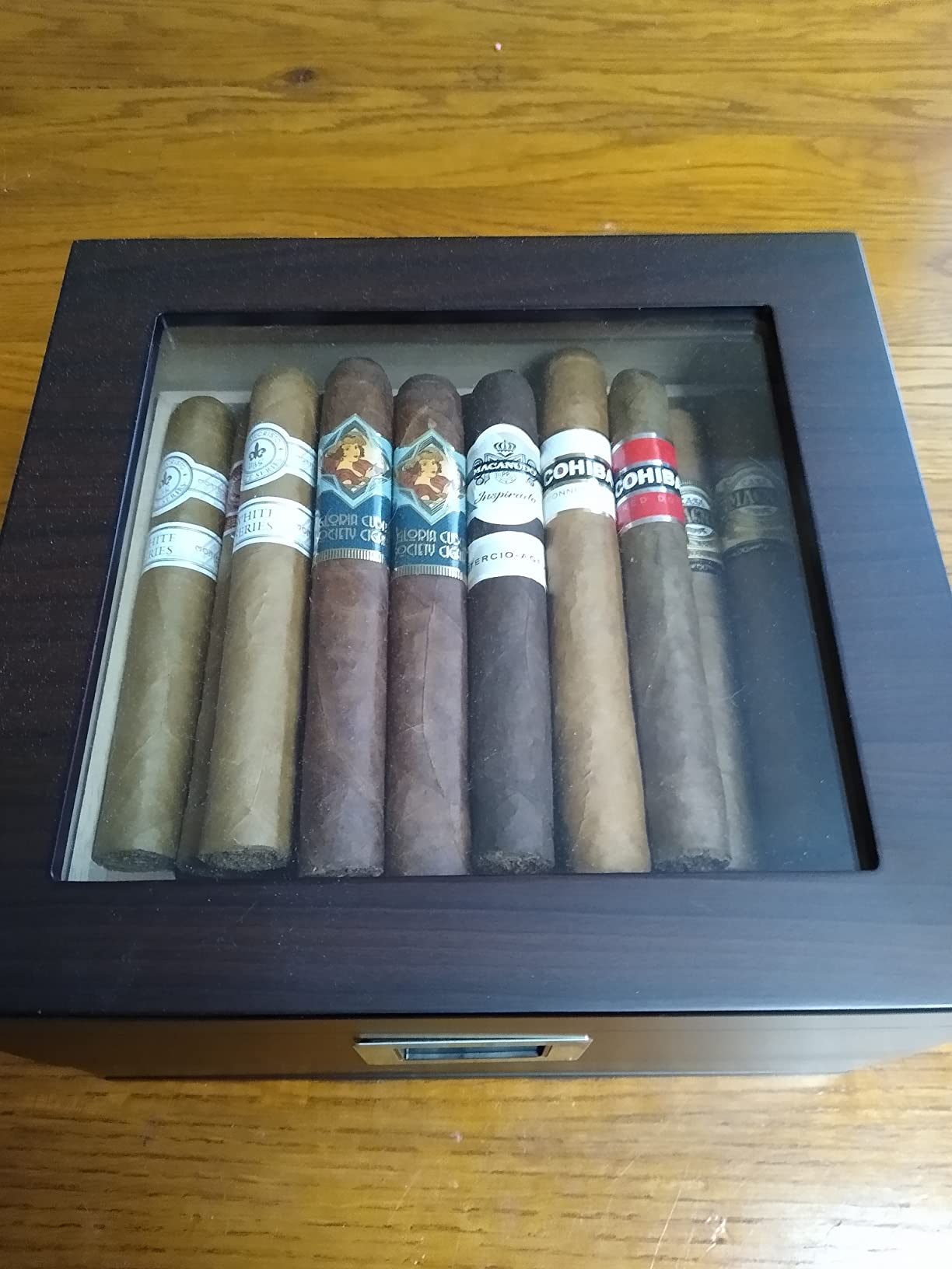 22/mo Finance Monogrammed Mill Glass Top Humidor Matte Black Wood