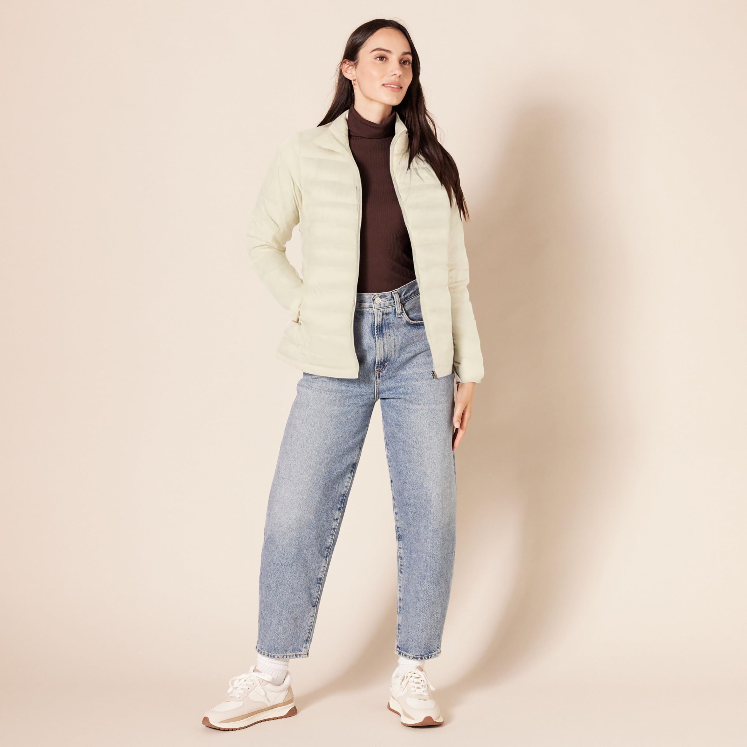 Amazon Essentials Piumino Leggero a Maniche Lunghe Resistente all'Acqua Ripiegabile (Disponibile in Taglie Forti) Donna