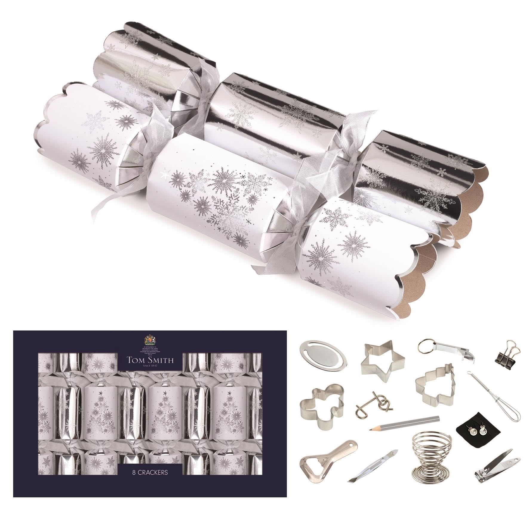 Tom Smith Pack 8 White & Silver Snowflake Eco Charity Christmas Crackers Family