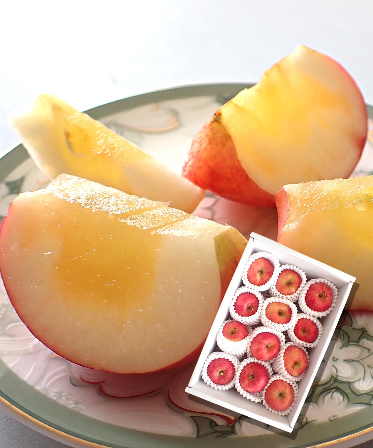 山形県産 蜜入りりんご 極小高徳(こうとく)