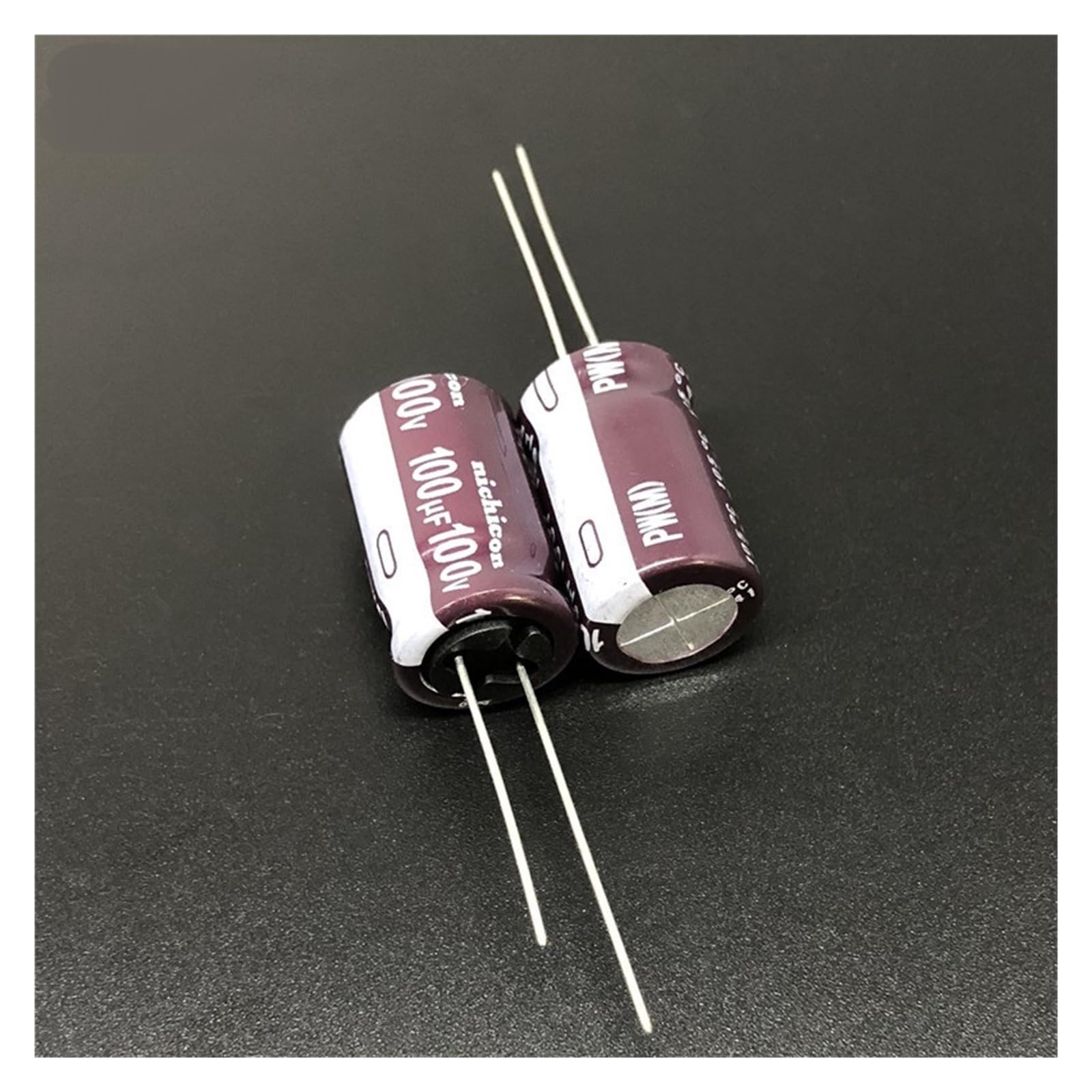 Condensateur 100uF 100V contre les pannes d'alimentation et surchauffes