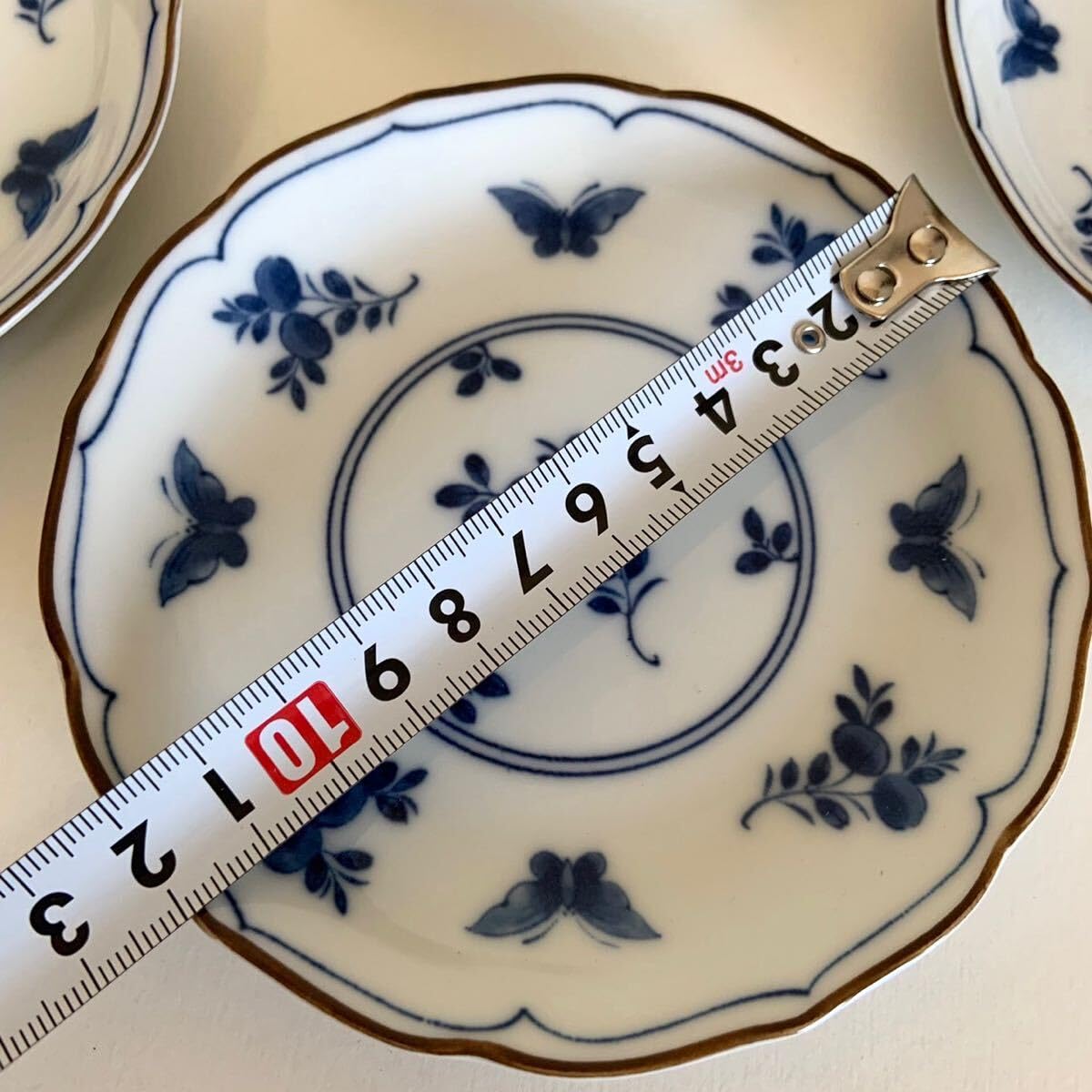 Amazon.co.jp: 龍峰窯 小皿 蝶草花 10客 小皿揃 陶器 龍峰 和食器 木箱