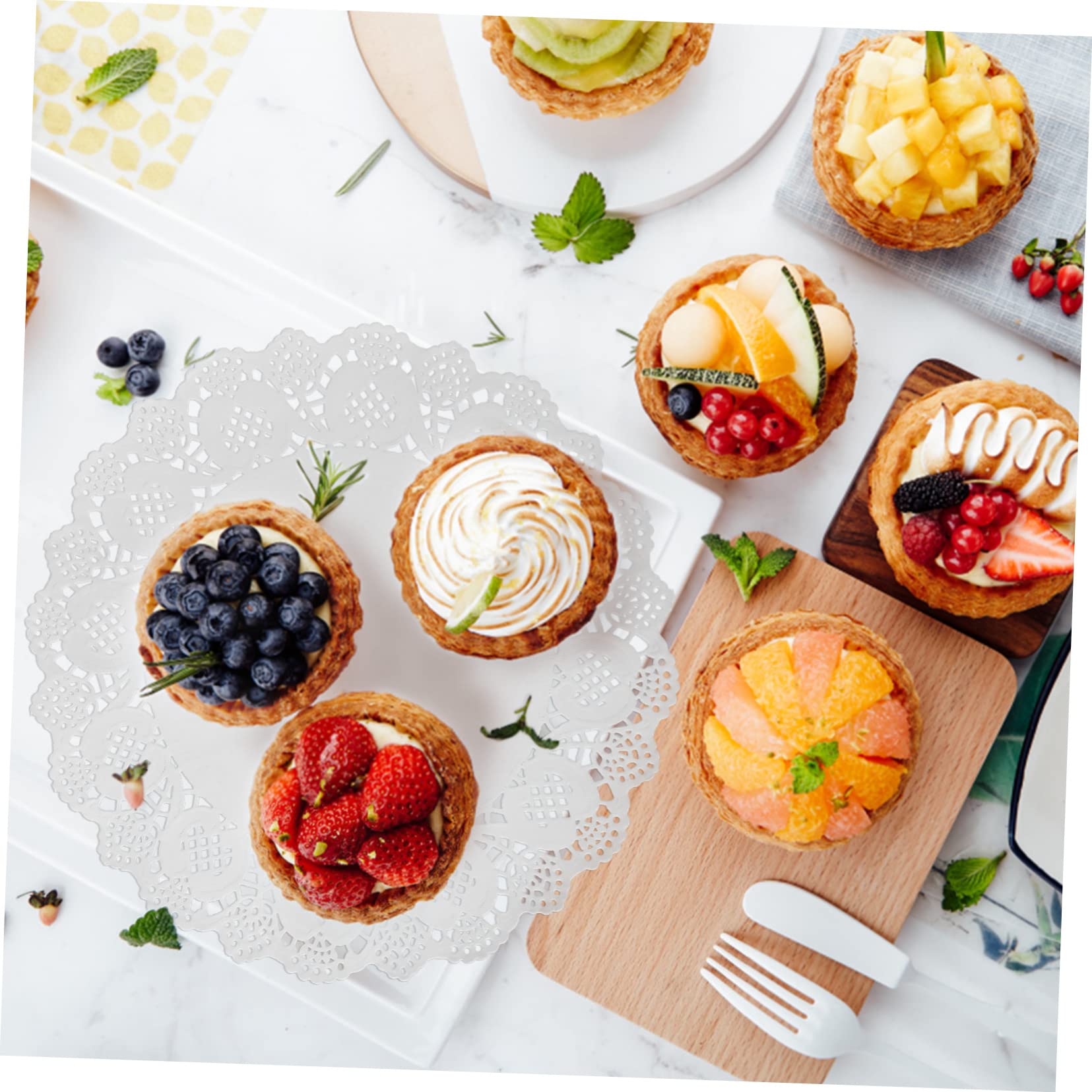 OFFSCH Set of 100 Round Paper Doilies Lace White Paper Doilies for Baking Cupcake Liners Decorative Mats Party Dec