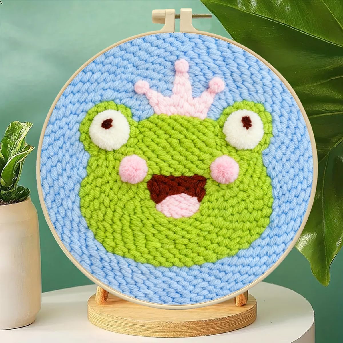 Zhenqing Playful Frog Punch Needle Kit – 29x29cm Embroidery Cloth with Pink Crown & Blue Background – Complete DIY Craft Set for Home Decor(Z95051C)