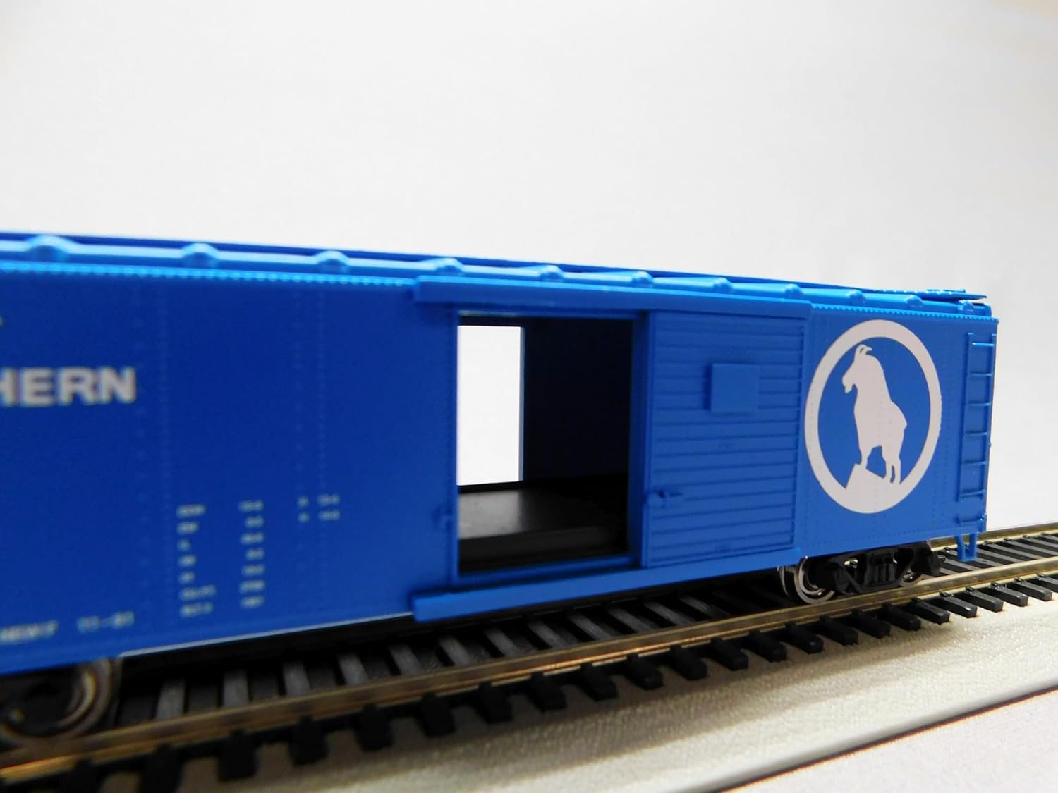 Lionel HO Great Northern BOXCAR #2600 GN 2454030