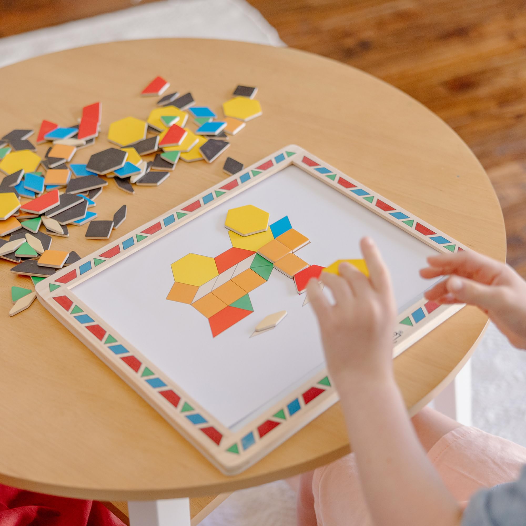 Melissa & Doug Magnetic Patern Block Kit Zabawka Edukacyjna, Wielokolorowy, Od 3 Lat