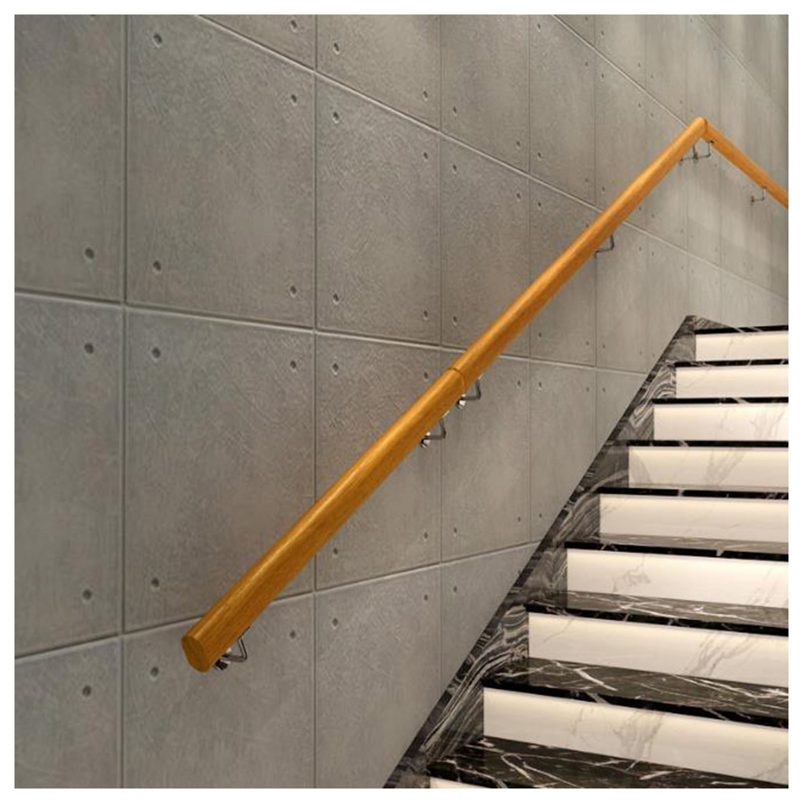 Rampe d'escalier en bois véritable et supports de qualité