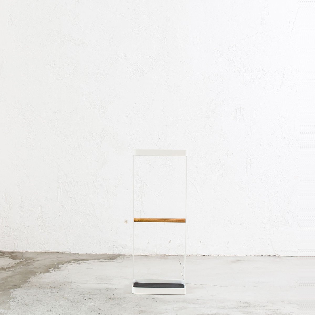 Amazon｜b2c アンブレラスタンド ウッドタイプ（フレーム：ホワイト