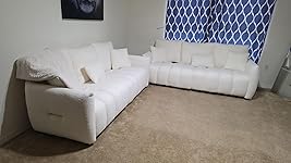 Review Image by Sindy Meza Sindy Meza