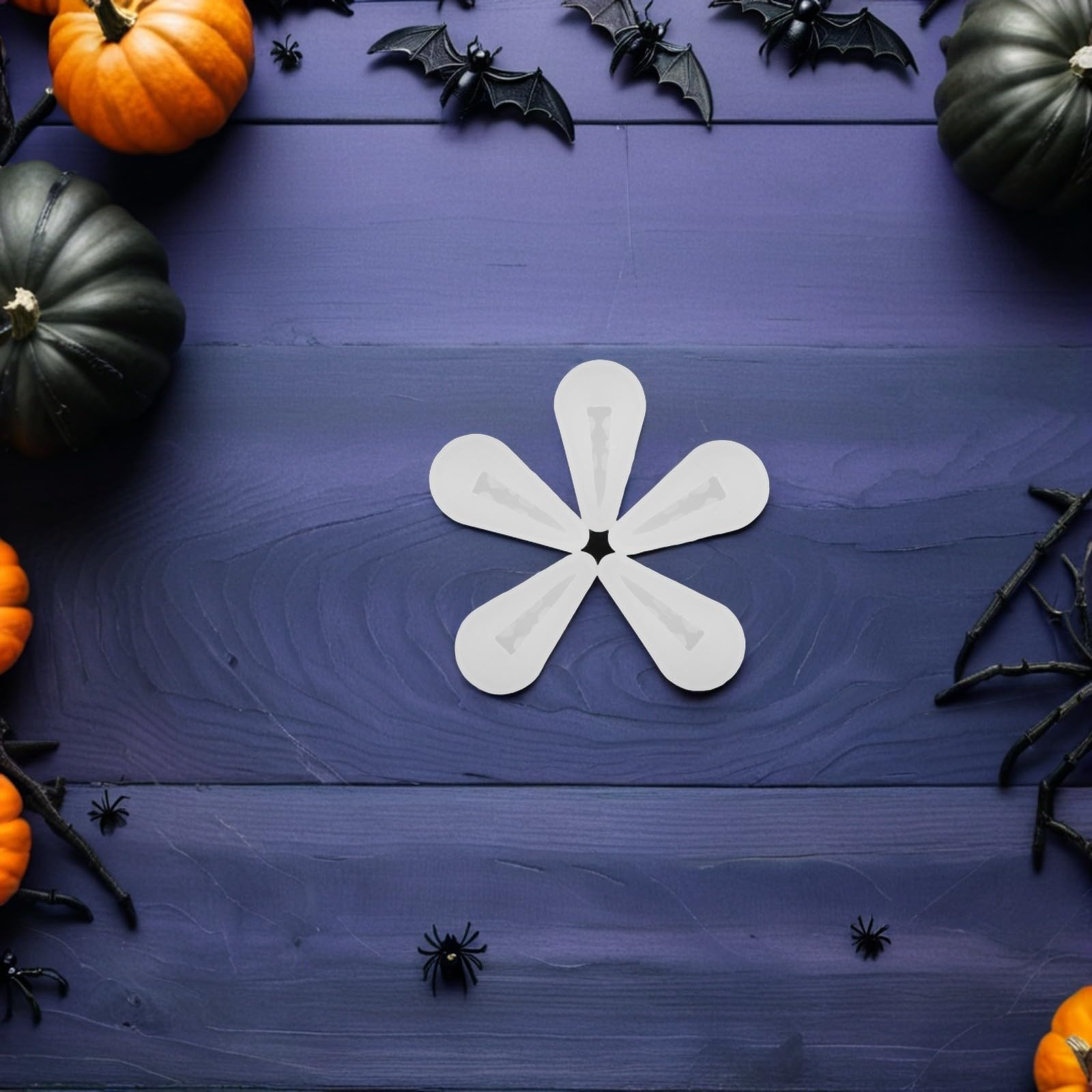 Tofficu 20 Pièces Moule en Silicone pour Crâne de Corbeau Blanc, Design Détaillé et Démoulage Facile, pour Cuisson, Chocolat et Création de Bijoux Halloween