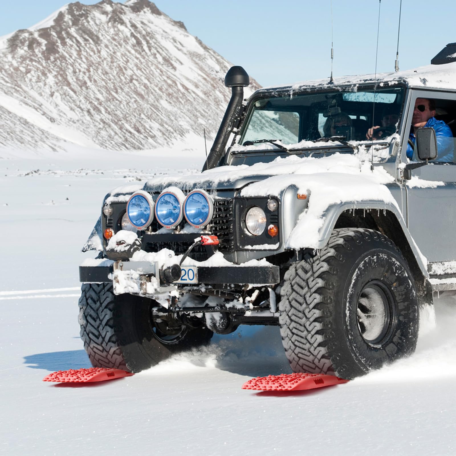 VEVOR Pannelli Trazione per Veicoli Materiale PP, Pannelli di Recupero per ATV/Automobili/Pickup/SUV/RV, Tappetini Trazione 692 x 278 x 68 mm per Pneumatici su Neve, Sabbia, Fango e Terreno Sciolto