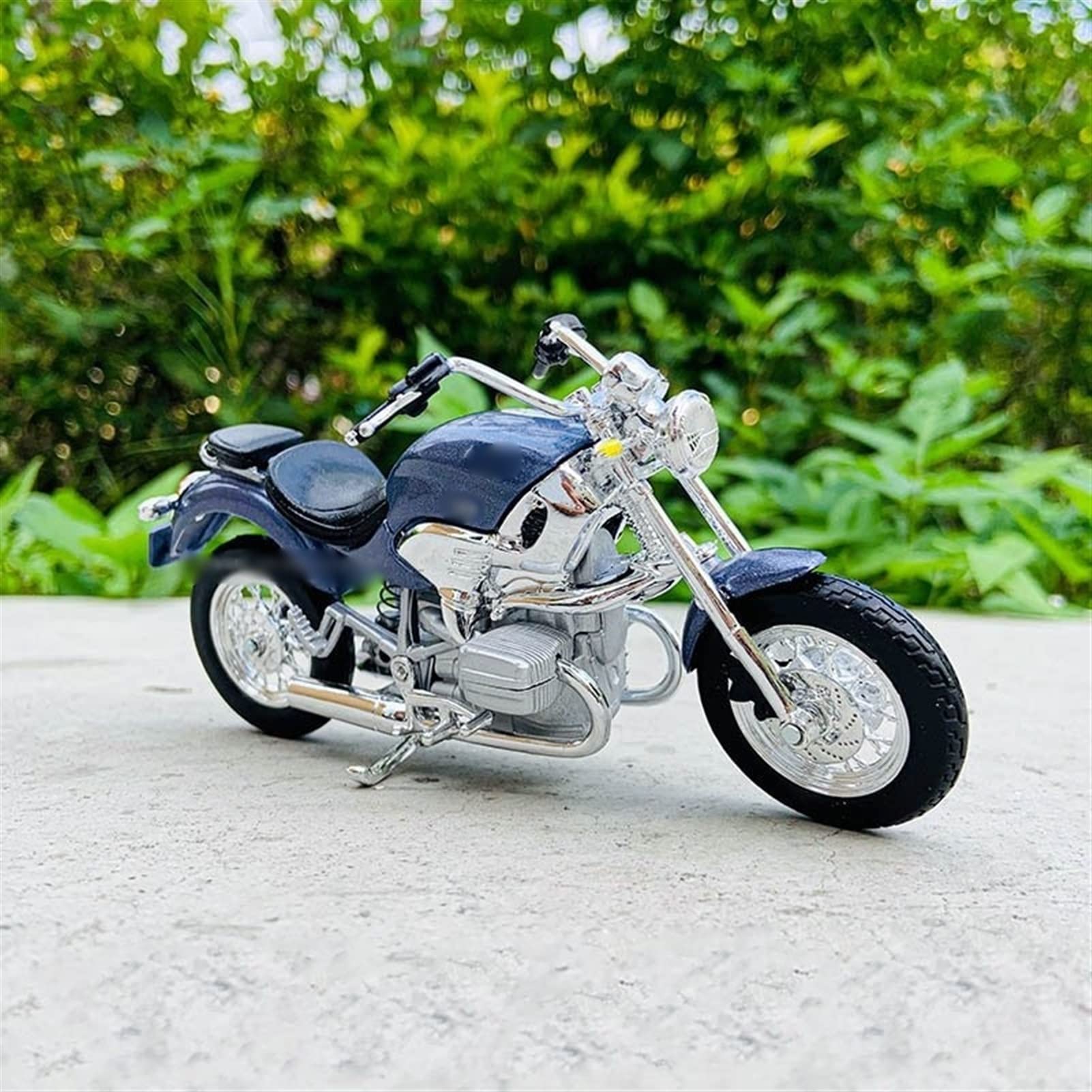 Amazon.co.jp: 1/18 に適合するBMW R1200C合金オートバイモデルの BMW R 1200 C バイクモデルキット1/18