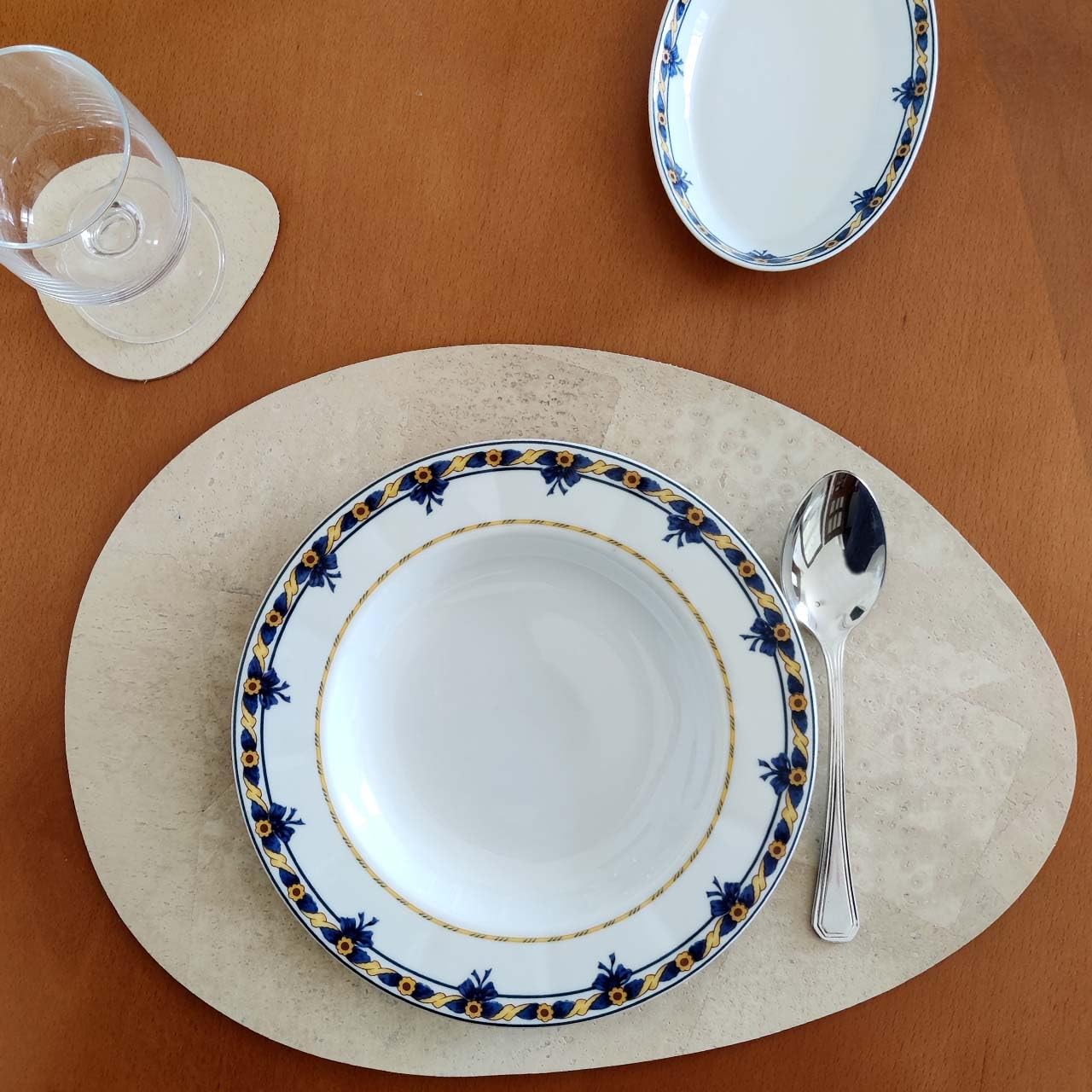 Sets de table en Cortiça crème ovales lavables et durables