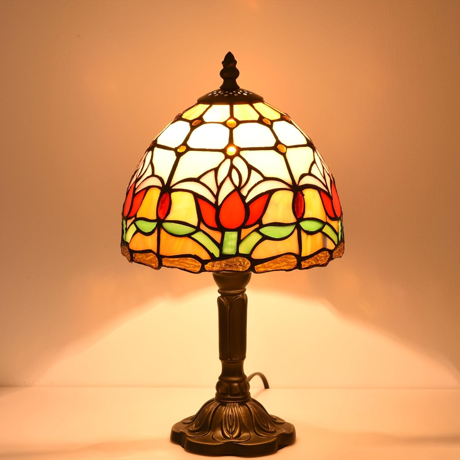 PAPAYA Small Tiffany Lampshade Replacement Only Stained Glass Style Lamp Shade 8 Inch at the Bottom, 0.4 Inch at the Top Fitter Opening for Table lamp Pendant Light (Tulip)