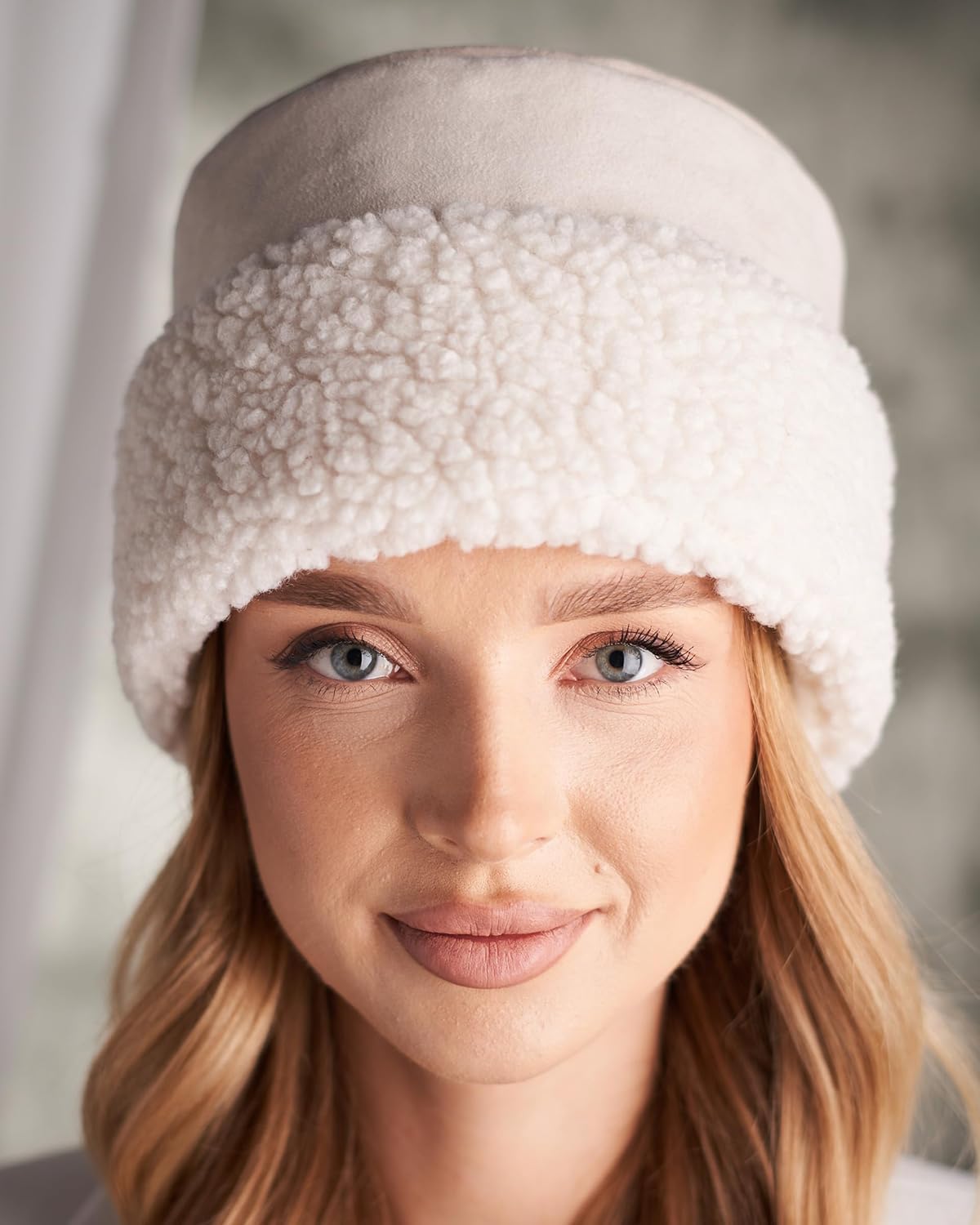 Futrzane Sherpa Trim Hat - Winter Hats for Women - Suede Hat with Sherpa Fleece
