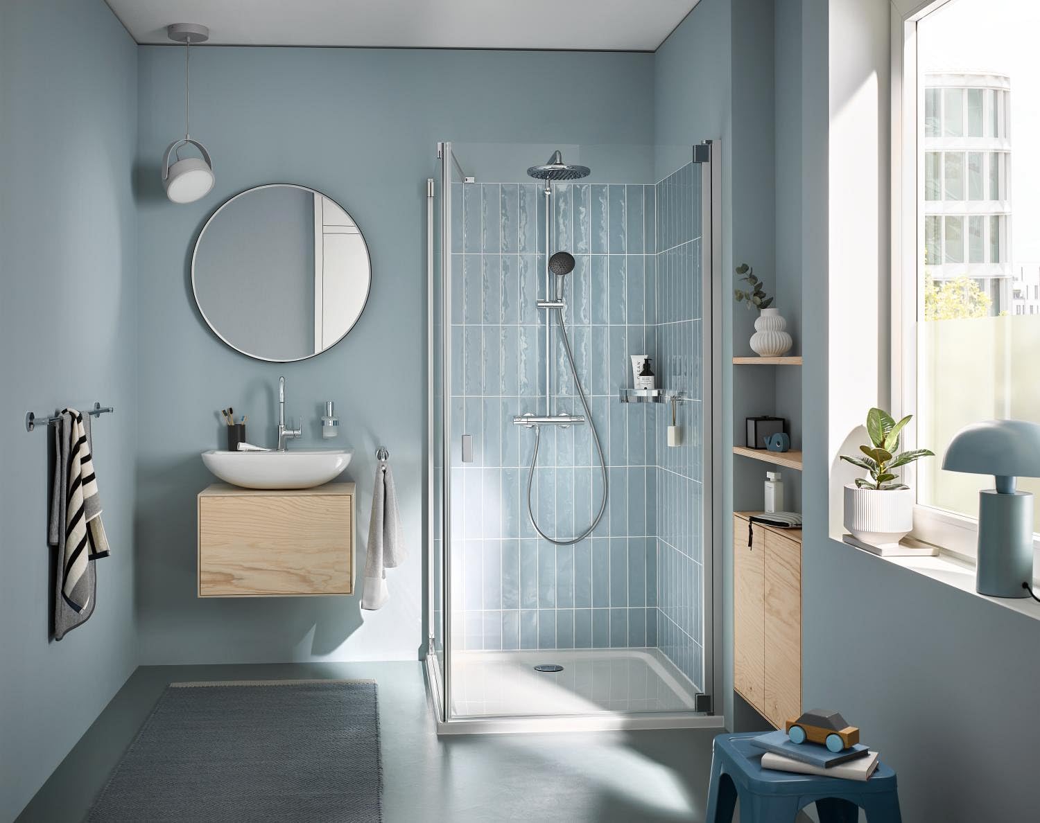 GROHE Vitalio Start 250 Colonna Doccia con Termostatico (soffione tondo 25 cm, doccetta 2 getti, termostatico, risparmio idrico), Cromo, 26677001