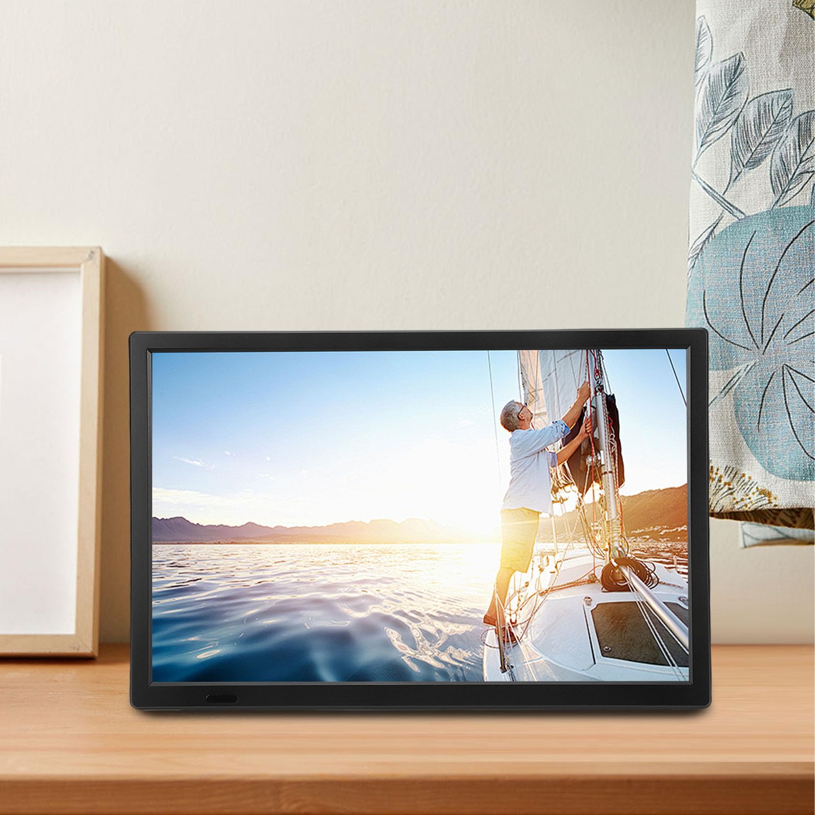 Bewinner Smart TV Android da 15,4" | TV Integrata, Bluetooth 5.0 e Telecomando Vocale, Digitale HD con ATSC/ATV, Riproduzione USB per Camera da Letto, Cucina, Uso Esterno