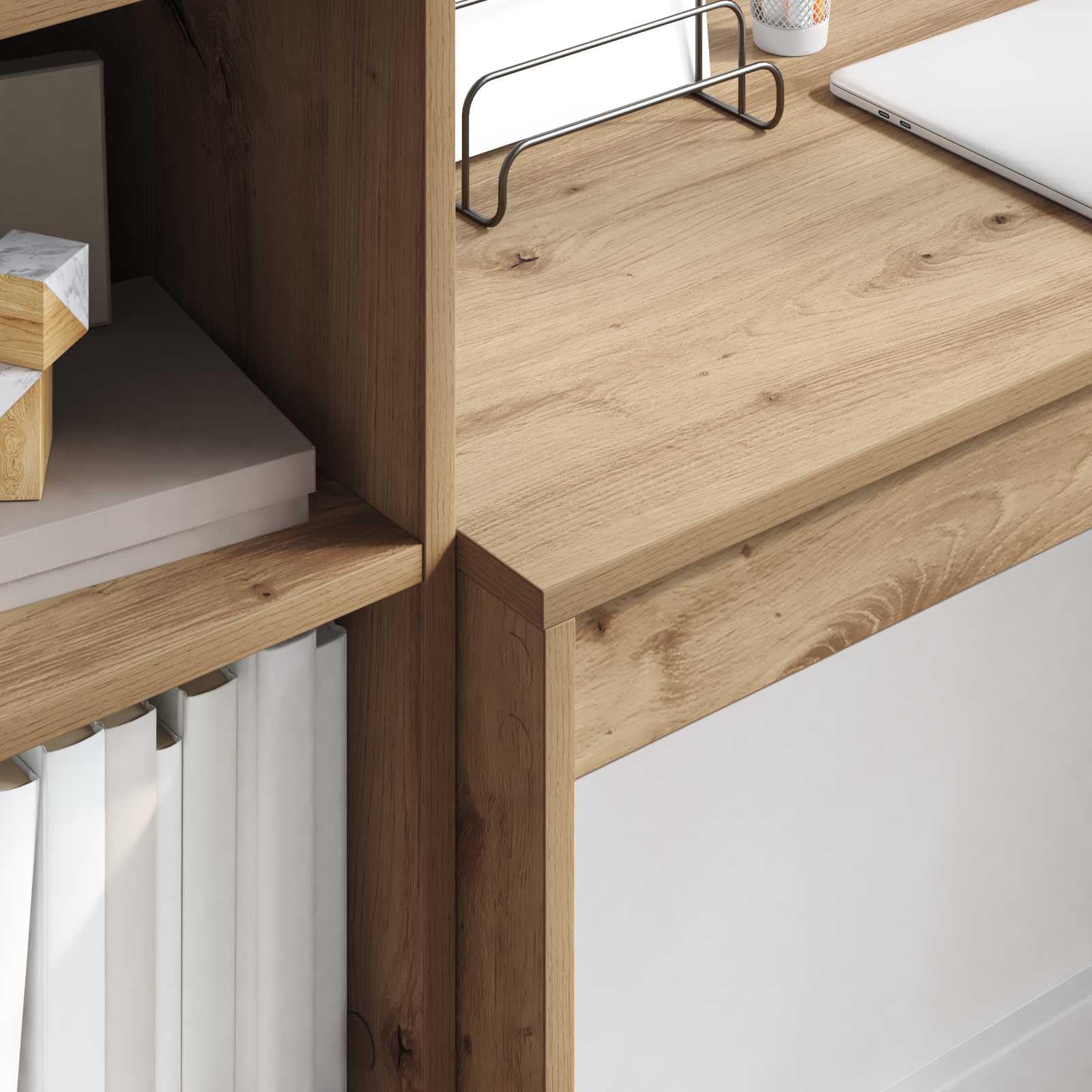 Scrivania in legno di ingegneria marrone con ripiani integrati, ampia superficie per computer e documenti, stile moderno minimalista per ufficio a casa