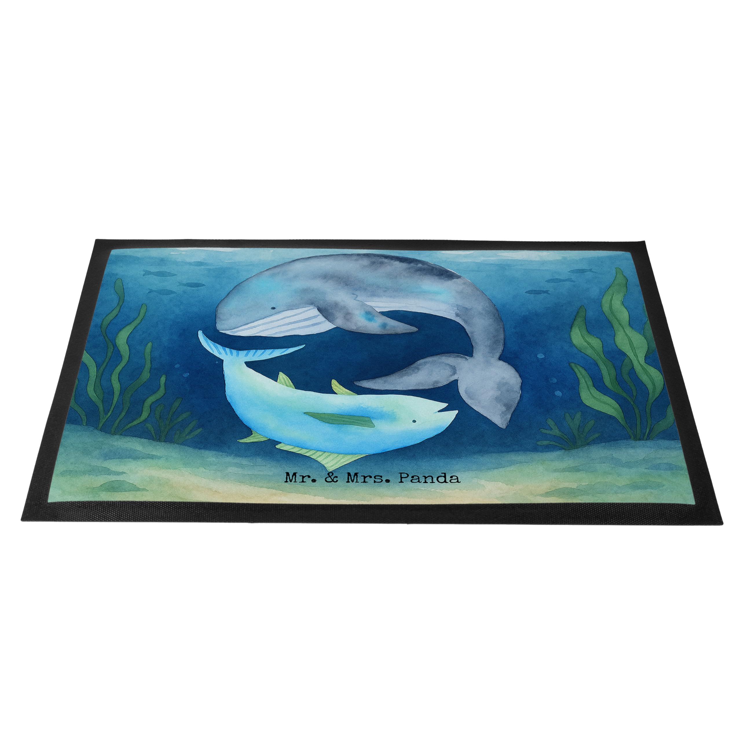 Mr. & Mrs. Panda Schmutzfangmatte Walfisch Thunfisch Design 50 x 75 cm - Geschenk, Wal, fußmatte, Witz, Gummi-Fußmatte, Wahl, Fussmatte, Spruch Lustig, Lustige Sprüche, Türmatte, Schmutzmatte