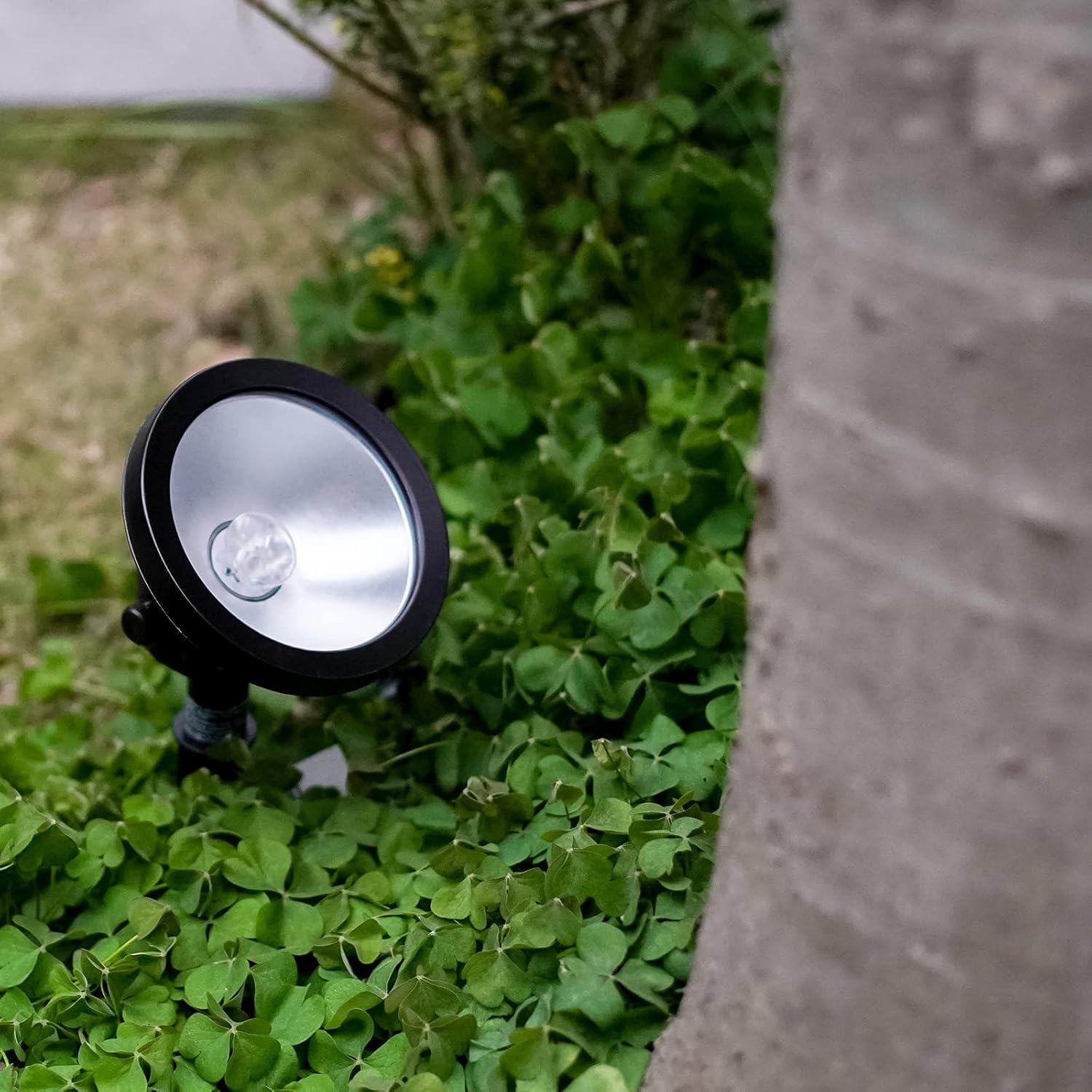 Malibu Low Voltage Wall Wash Lighting, Outdoor Landscape Flag Tree Lights 13 Watts LED Energy Efficient Landscape Lighting Security Light Spotlight for Garden Hotel Yard Park Walkways 8406-2601-01