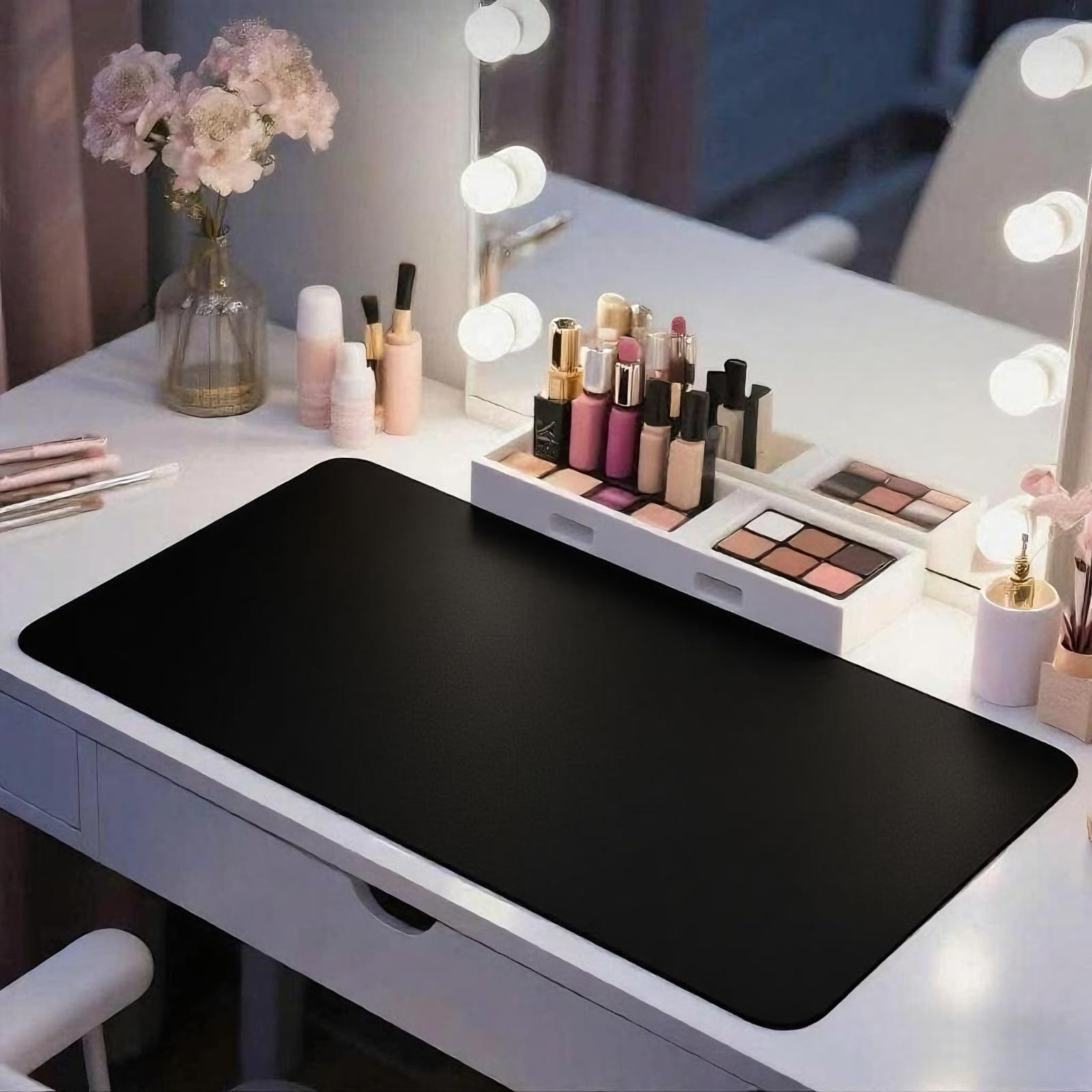 15.7"x23.6" Waterproof Makeup mat -Easy to Clean PU Leather Vanity Table Protector, No-Slip Vanity Mat for Makeup Brushes, Jewelry, Skincare (Black)