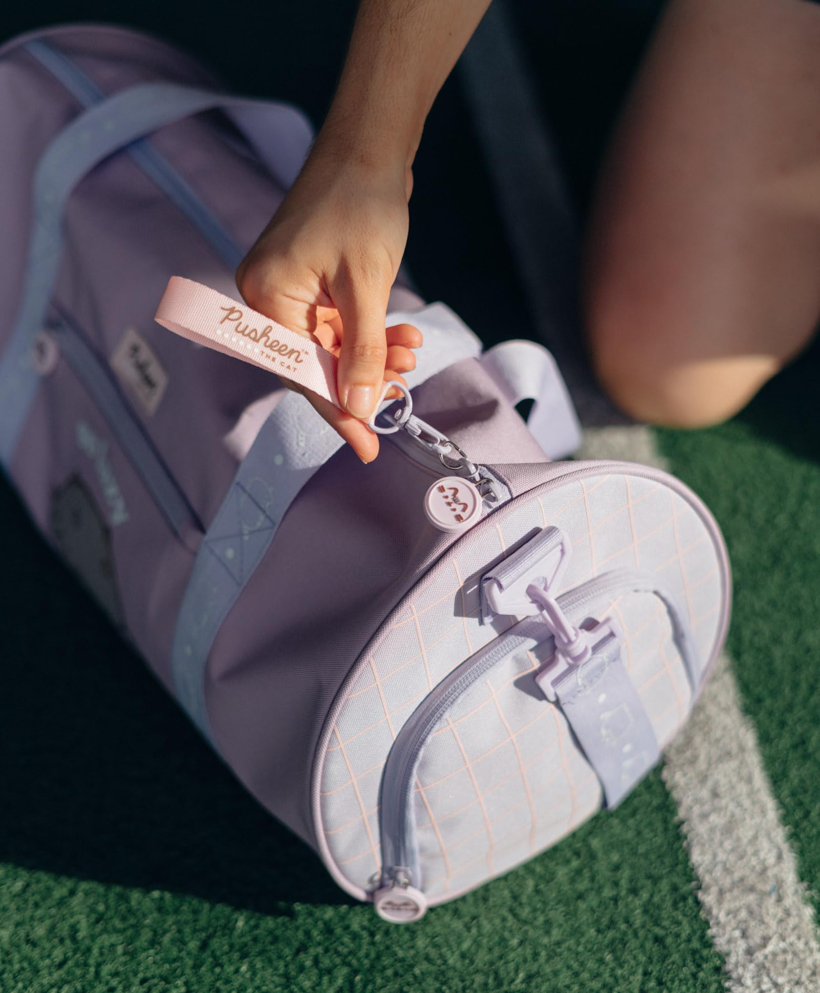 Grupo Erik Pusheen Gym Duffle Bag | Gym Bag Bag With Shoe Compartment | 38L / 11.8 x 19.7 x 9.8 inches / 30 x 50 x 25 cm | Gym Bag | Duffle Bag | Pusheen Gifts | Pusheen Cat