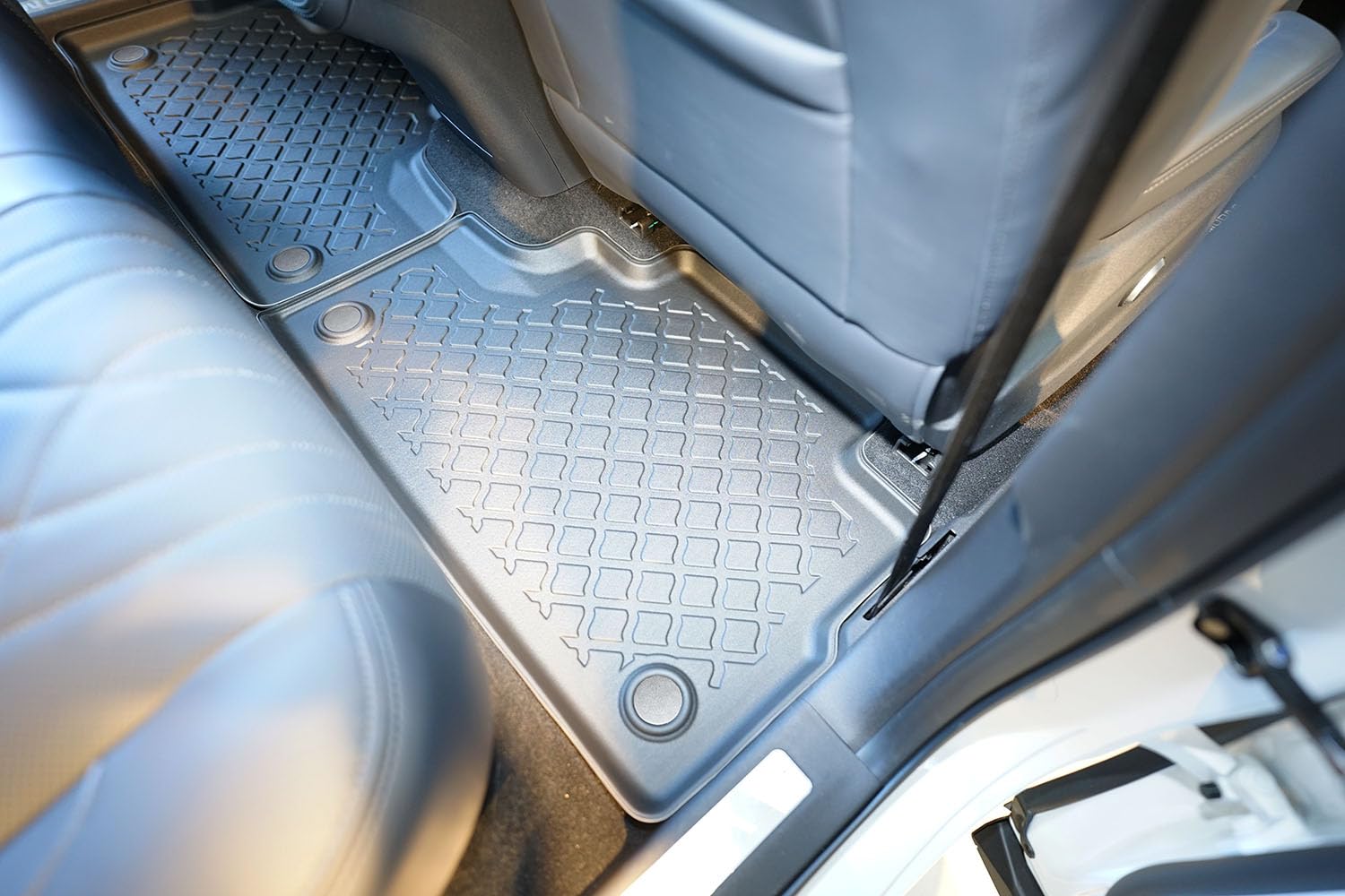 Car Lux AR07873 - Tappetini in gomma tipo secchio per Omoda 9 PHEV dal 2025