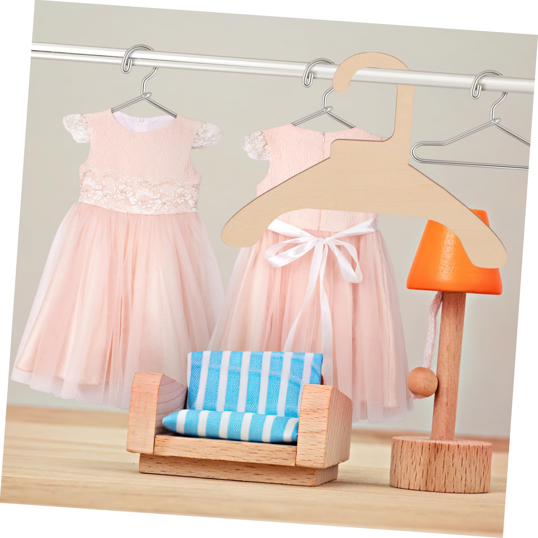 10 perchas de madera antideslizantes para ropa para perros, perchero para mascotas pequeñas de 6.3 pulgadas, ideal para perros y gatos pequeños, solución de almacenamiento duradera y elegante para