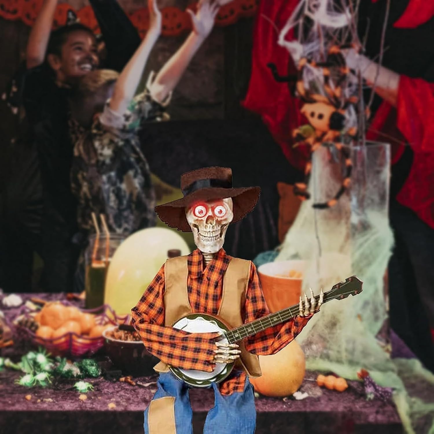 Funny Animated Dueling Banjo Skeletons, Halloween Fall Playing Skeleton Decoration,Ountry Skeleton Musicians, Prop Decor for Indoor/Outdoor (Mix-with Light)