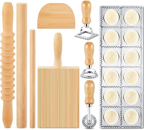 Tioncy Juego de 9 herramientas para hacer pasta, incluye 1 prensa para hacer ravioles, 1 cortador de pasta de madera, 1 rodillo de ravioles, 1 tabla