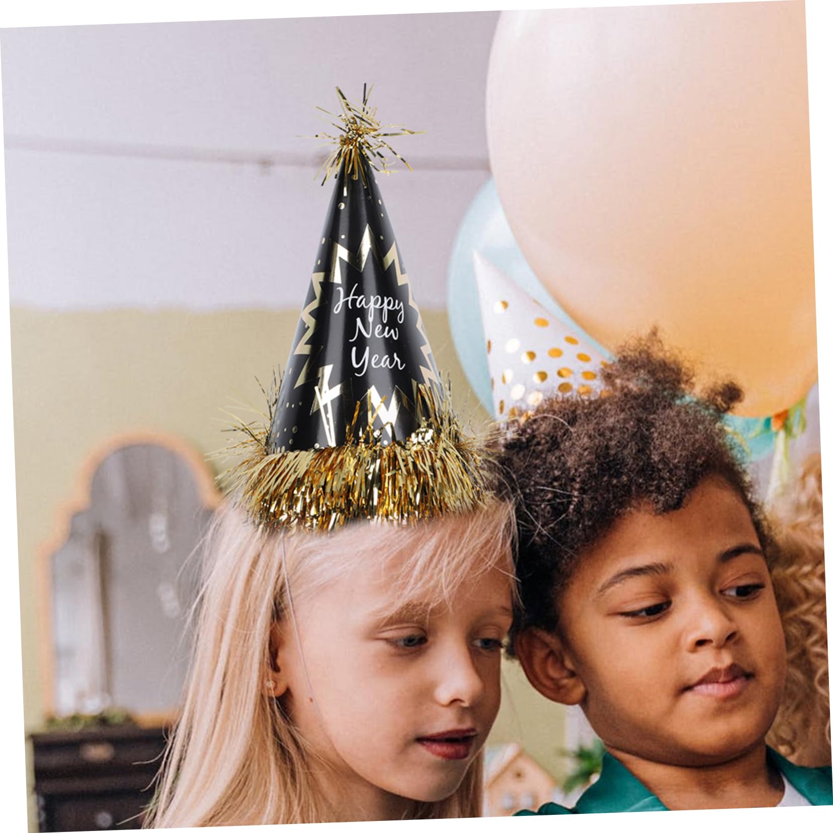 HANABASS 1tasche Silvester-partyhüte und Tröten Stirnbänder Perlenketten Set mit Hut und Dekoration für Neujahrfeiern Partyartikel für Drinnen und Draußen