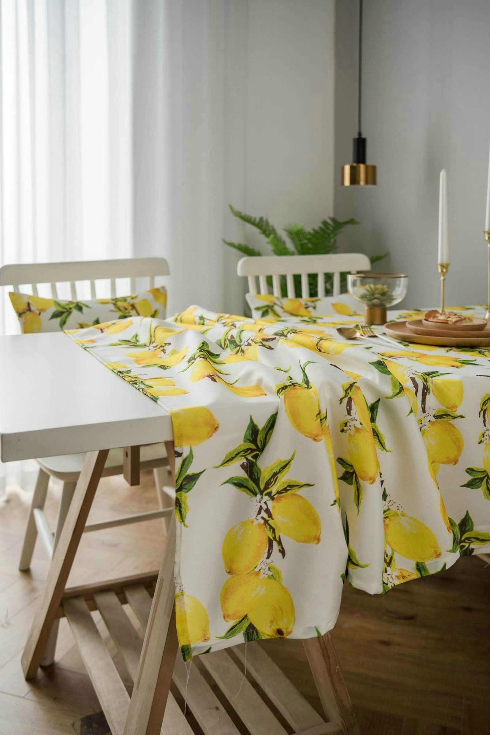 Aeici - Tovaglia quadrata antimacchia lavabile, tessuto in poliestere, motivo lemon con Hojas, 135 x 180 cm, colore: Verde giallo