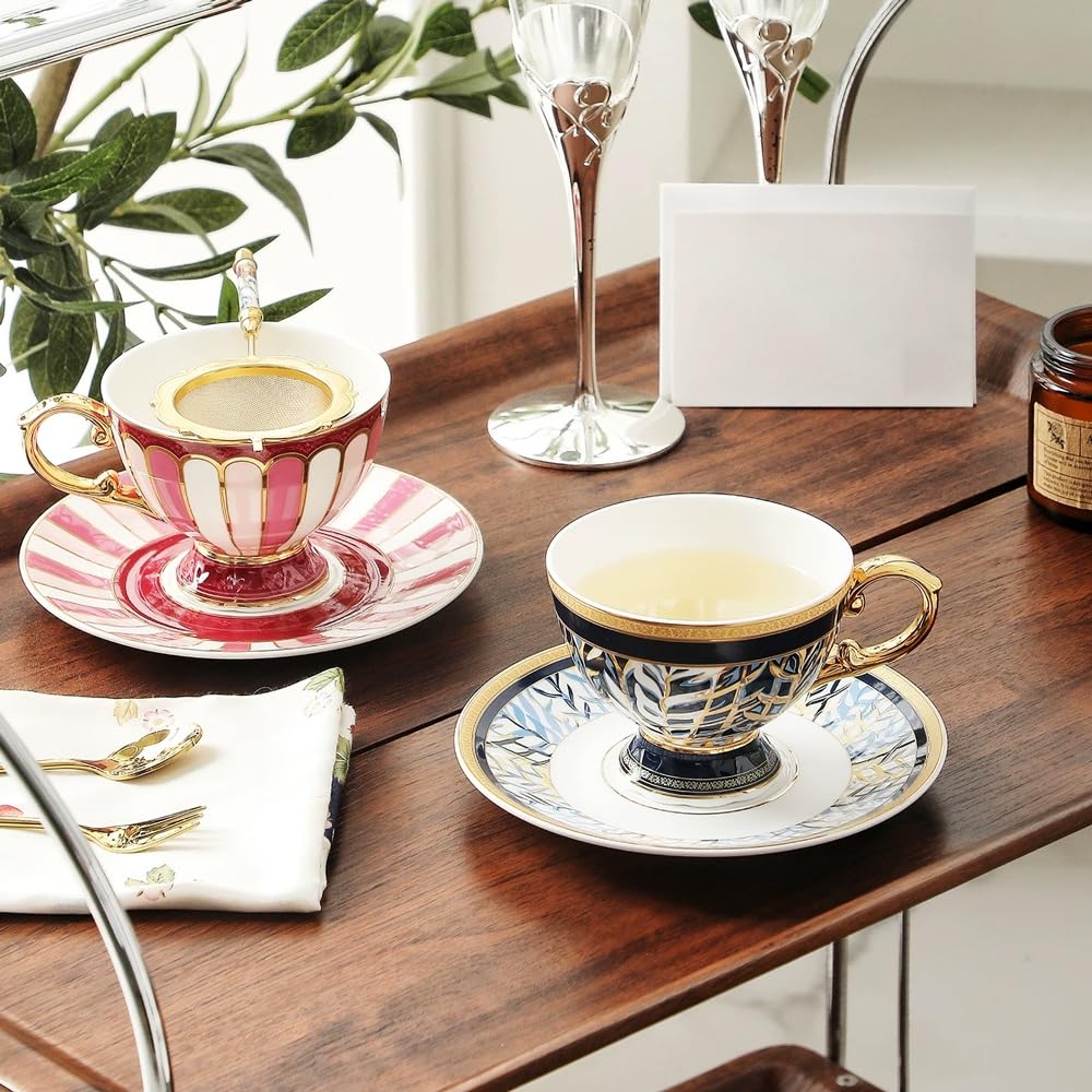 Zestaw filiżanek do kawy, 4-pakowa ceramiczna filiżanka do espresso ze spodkiem, kubki do kawy z uchwytem, ​​filiżanka do espresso, mleka, herbaty