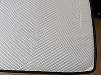 Review Image by Vincent Vincent