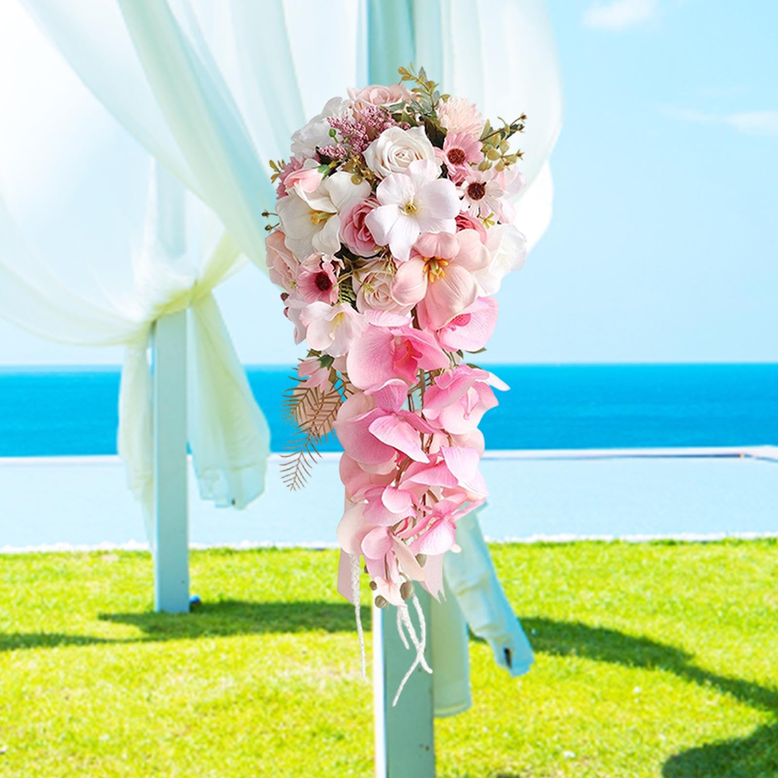 Composizione Floreale a Bouquet per Feste a Tema Anniversario.