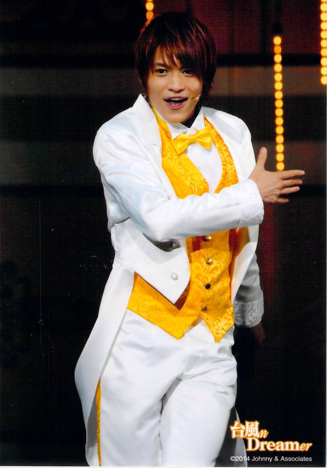 中間淳太　写真　ジャニーズWEST WEST. Amazon.co.jp: ジャニーズWEST・【公式写真】・中間淳太・生写真