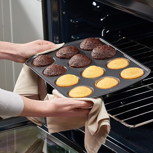 Miniatura 4 de Comfy Package, 500 piezas Revestimientos Kraft para cupcakes de tamaño estándar, grado alimenticio y a prueba de grasa, tazas para hornear