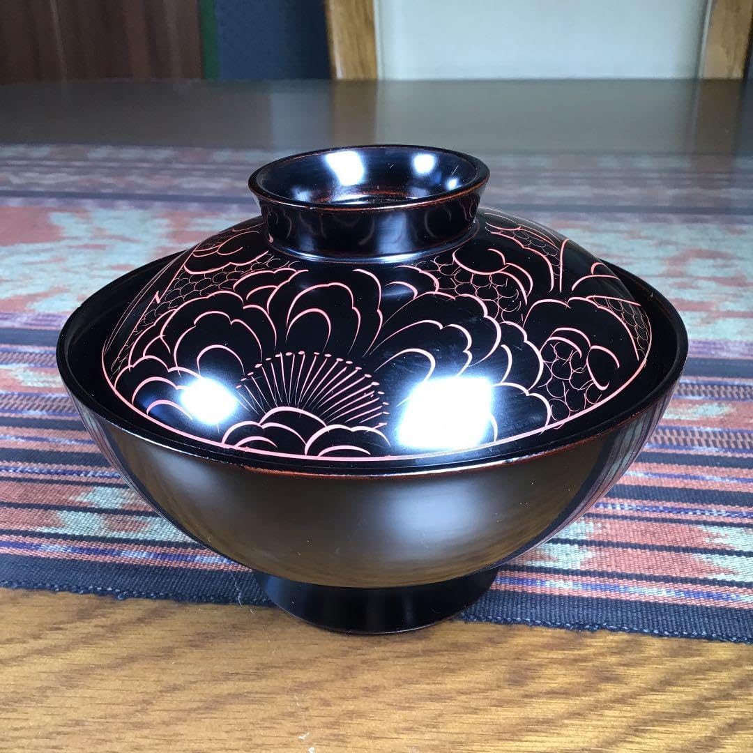 5328 輪島塗 煮物椀 蒔絵師：寺尾茂雄（玉峰）/ 塗師：静峰 亀甲煮物椀