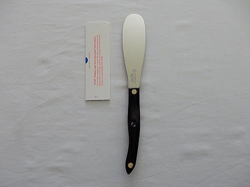 Miniatura 3 de CUTCO Modelo 1768 Esparcidor de espátula. Hoja de borde dentado Doble-D® de 4.9 pulgadas..................5.1" Mango de termorresina altamente