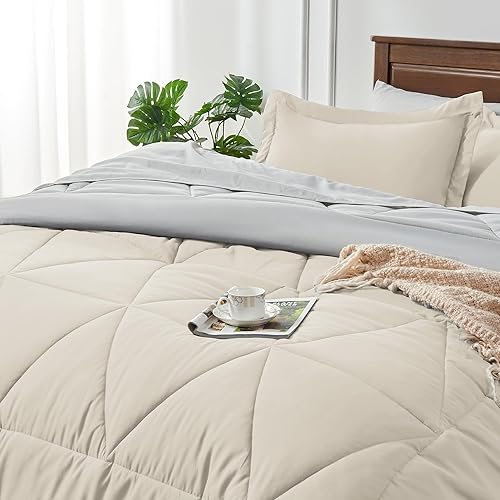 Miniatura 4 de BEDELITE Juego de edredón matrimonial de 7 piezas en una bolsa, juego de cama reversible de microfibra suave color beige con edredones, sábanas,