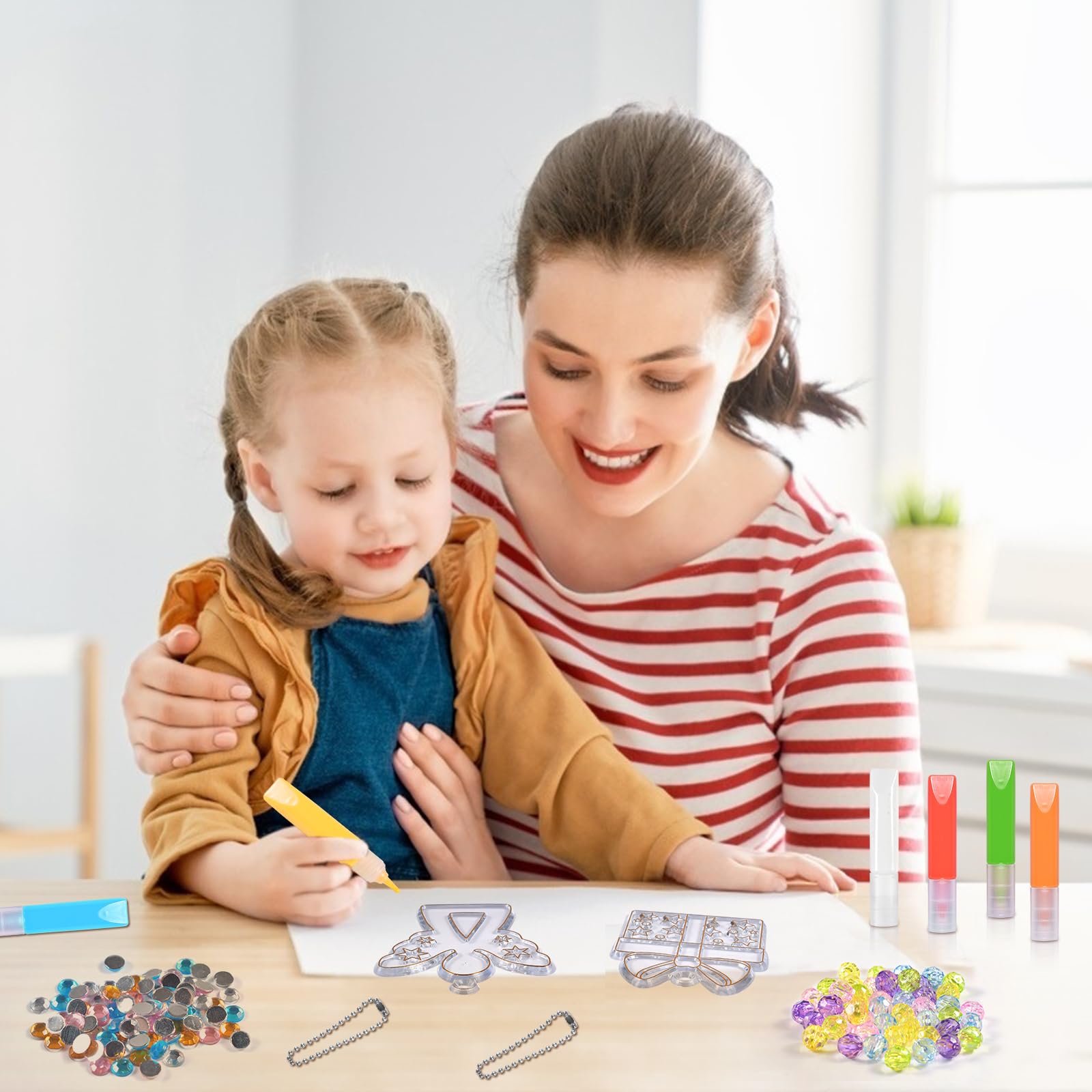 DIY Crystal Paint Arts and Crafts Set, 12 Pièces en Cristal de Noël, Kit Enfant, Pendentif de Couleur Cristal Sans Colle, Kit de Bricolage pour Enfants DIY Crystal Paint Arts and Crafts Set, 12 Pièces en Cristal de Noël, Kit Enfant, Pendentif de Couleur Cristal Sans Colle, Kit de Bricolage pour Enfants