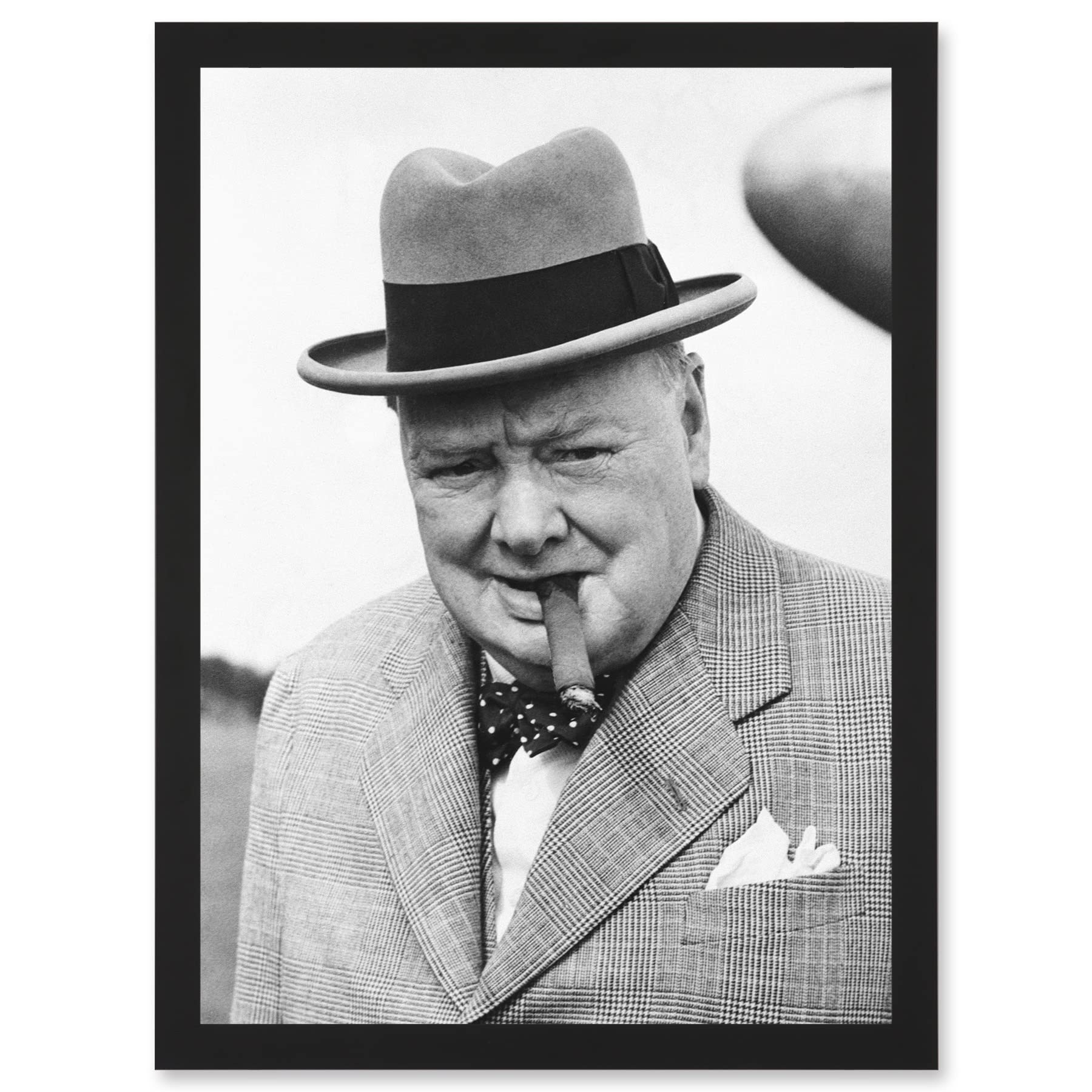 Artery8 Vintage Photo Winston Churchill Cigar Prime Minister Britain UK Artwork Framed Wall Art Print A4