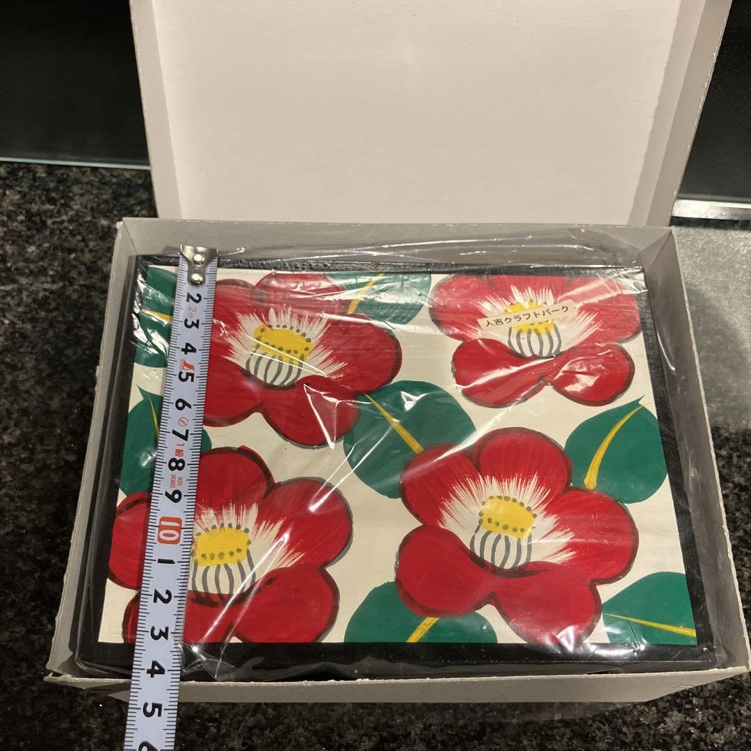 Amazon.co.jp: 和風小物入れ 伝統工芸品花手箱 : おもちゃ