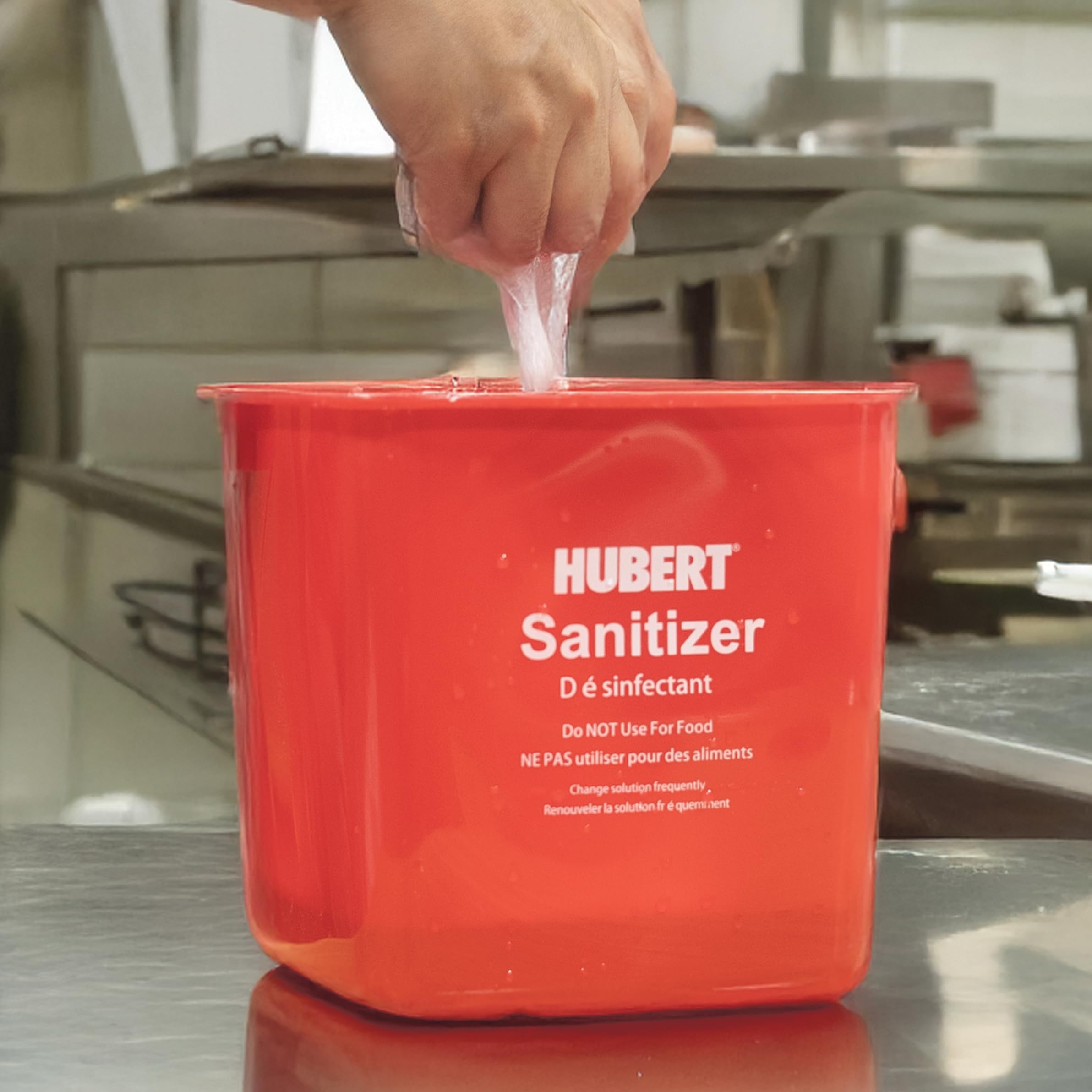 HUBERT Red / 6 QT, 1PK / 6 Qt Buckets