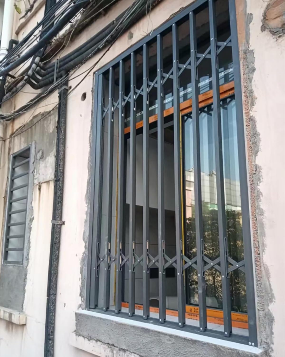 Rejilla de seguridad para ventana con cerradura, puerta plegable resistente a la intemperie para prevención de accidentes, barrera de seguridad ajustable